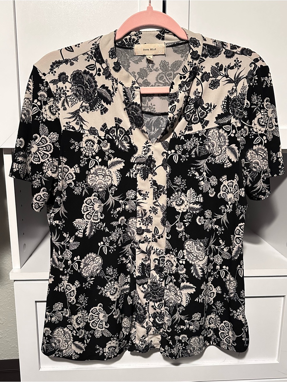 Diana Belle Black & Cream Floral Print Short Sleeve Blouse Size Medium